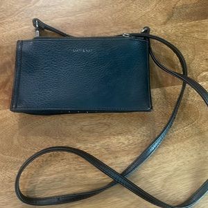 Matt & Nat Vegan Crossbody Wallet